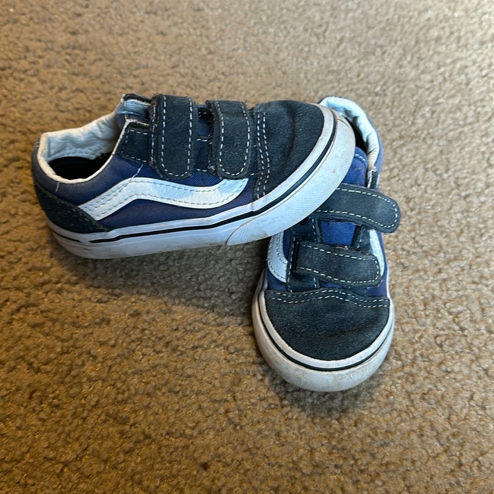 Blue & Navy toddler vans